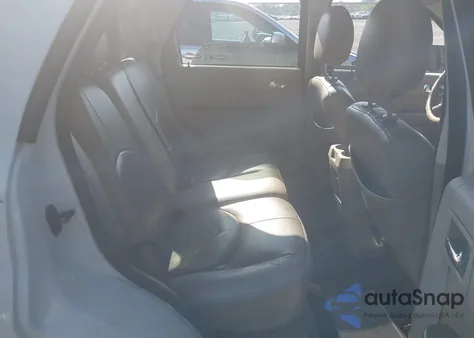 2010 Mercury Mariner из США, поврежденный, VIN 4M2CN8B79AKJ10732